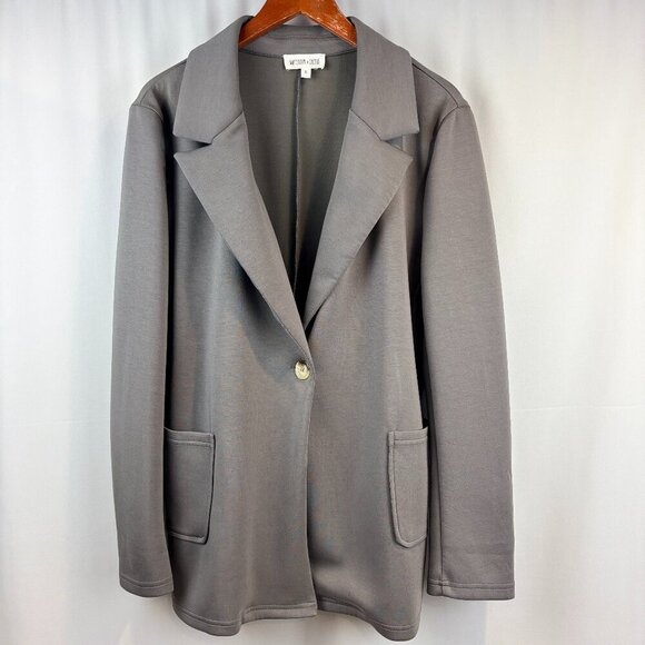 White Room + Cactus Gray Blazer - Picture 1 of 7